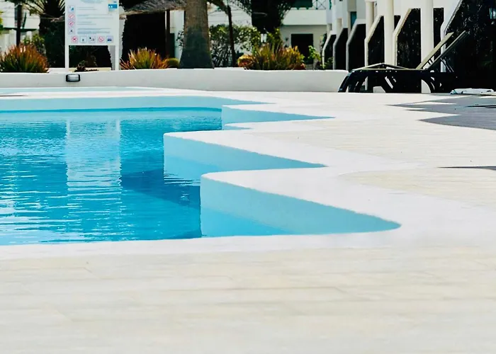 Canaryislandshost L *